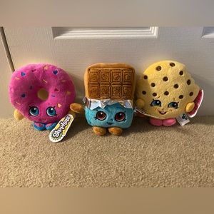 Brand New Set 3 Shopkins Plushes (D’lish Donut, Kooky Cookie, Cheeky Chocolate)